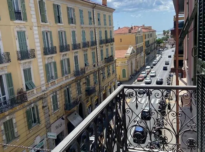 Lägenhet Casa In Centro Sanremo